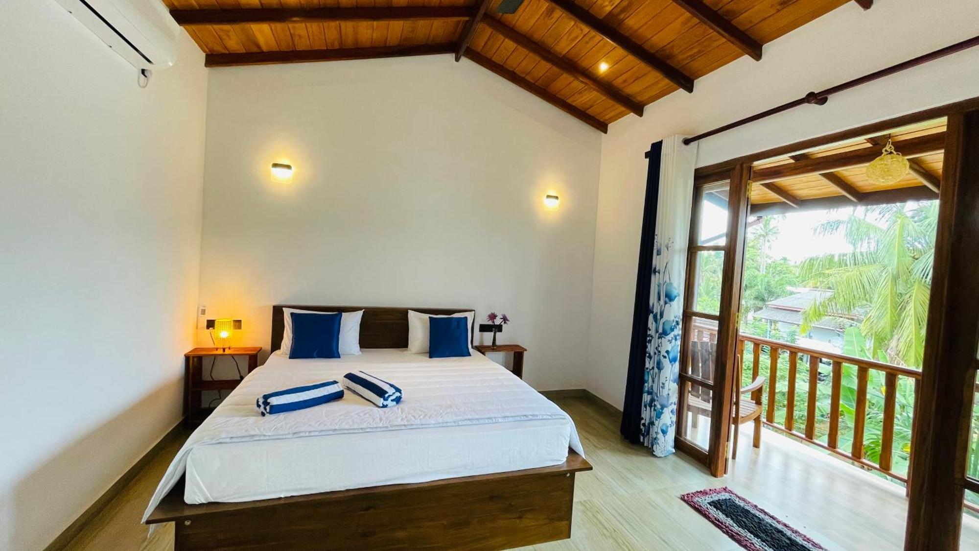 Hotel The Point Mirissa Extérieur photo